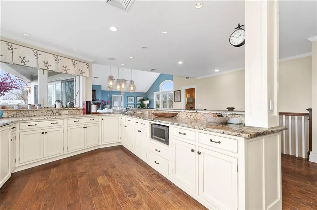 151 153 Allston Avenue Middletown RI 02842
