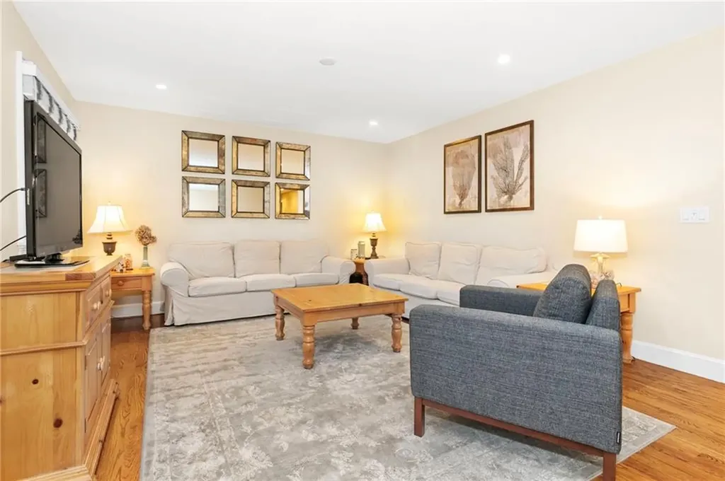 151 153 Allston Avenue Middletown RI 02842