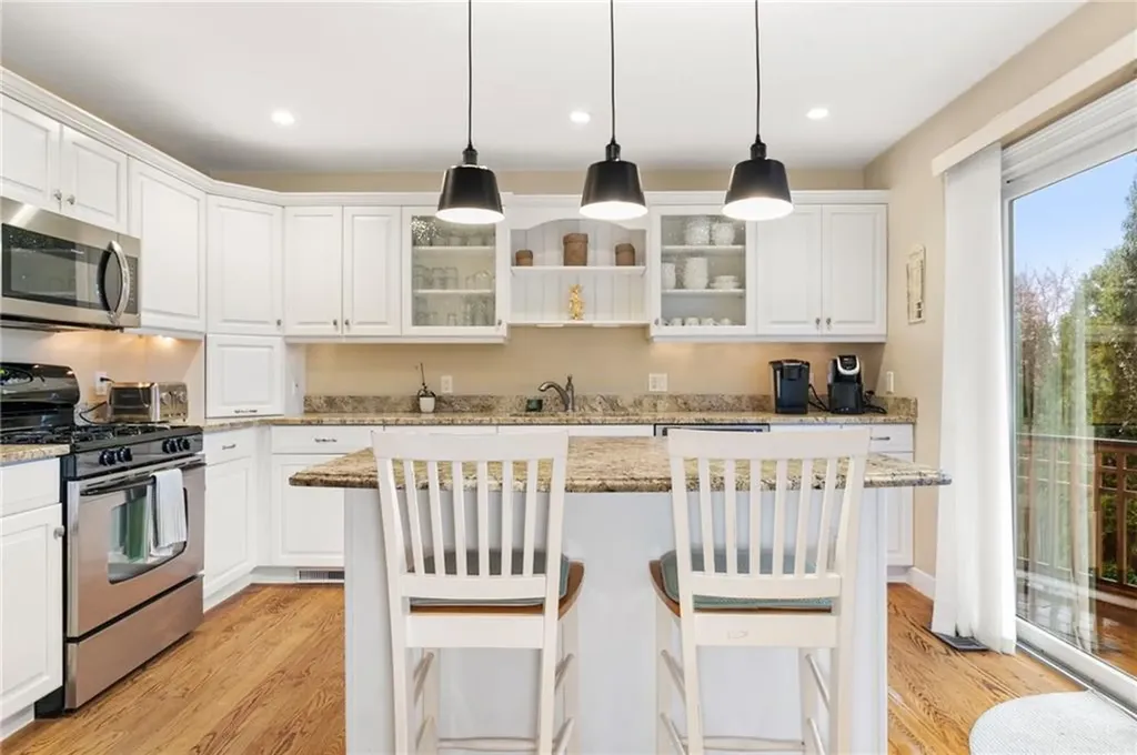 151 153 Allston Avenue Middletown RI 02842