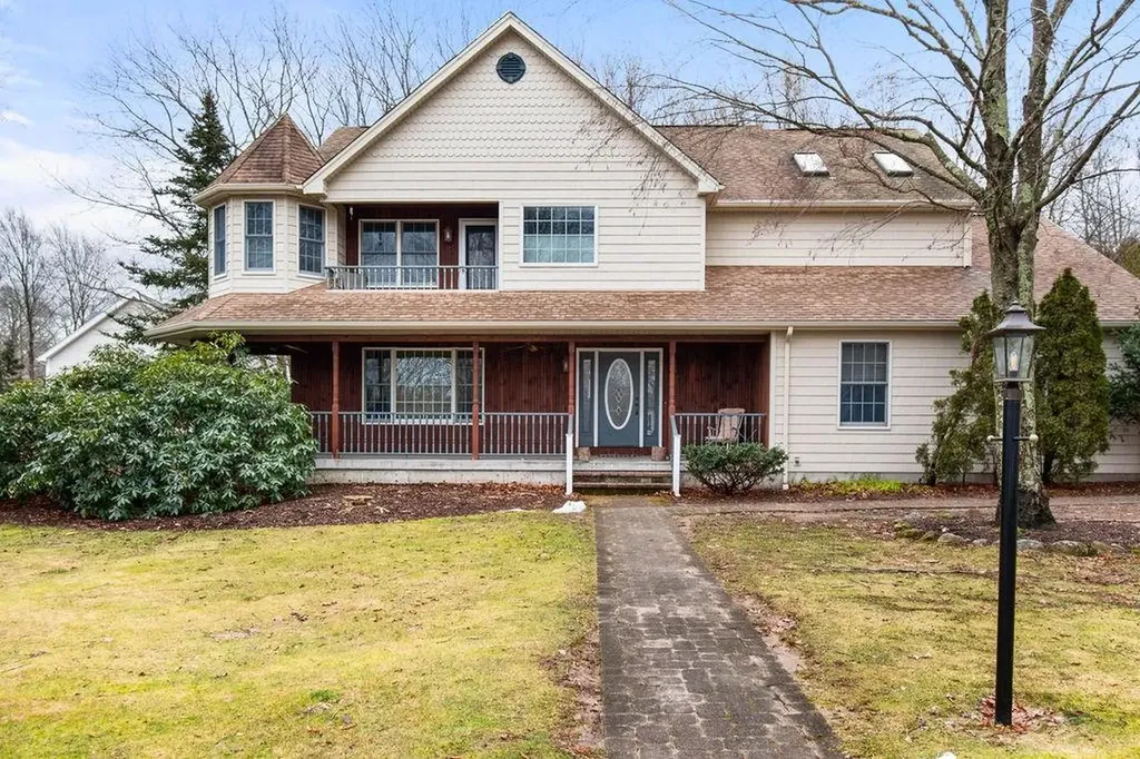 6 Owl Court Cranston RI 02921