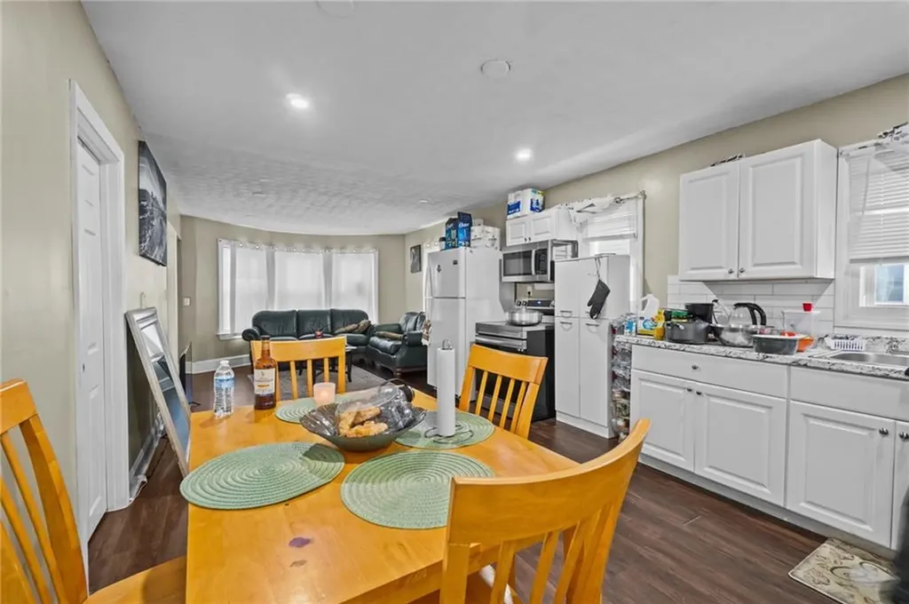 74 Princess Avenue Cranston RI 02920