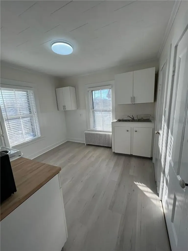 30 Channing Street Newport RI 02840