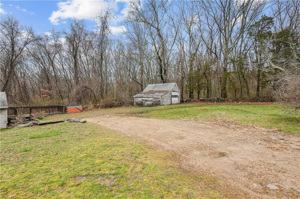 135 Lippitt Avenue Cranston RI 02921