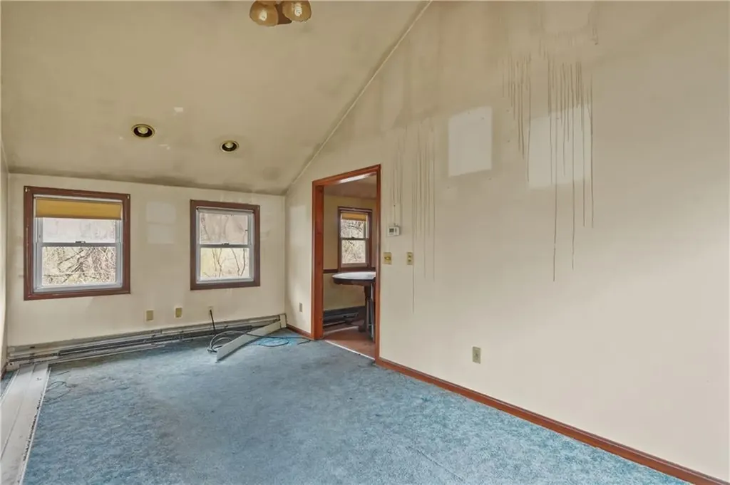 135 Lippitt Avenue Cranston RI 02921