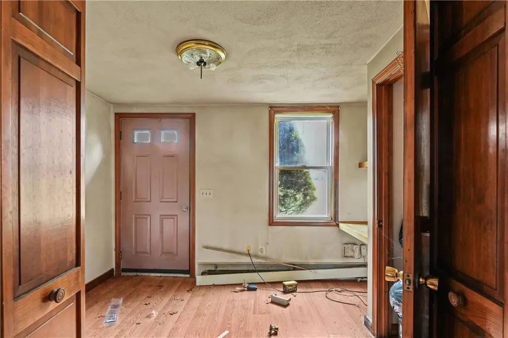 135 Lippitt Avenue Cranston RI 02921