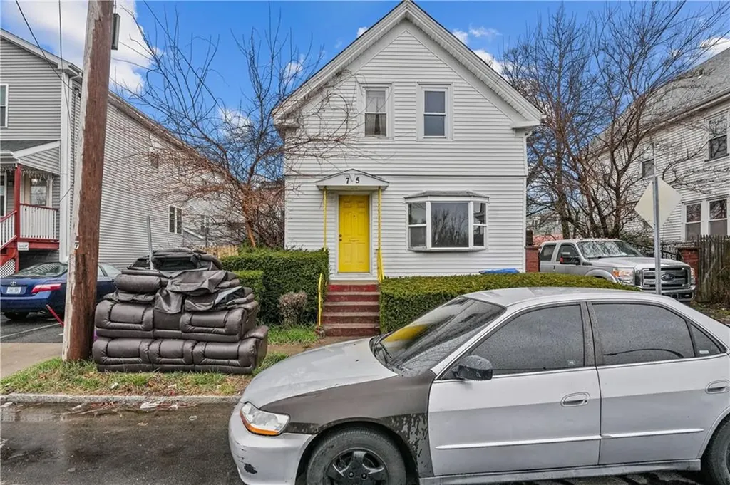 75 Detroit Avenue Providence RI 02907