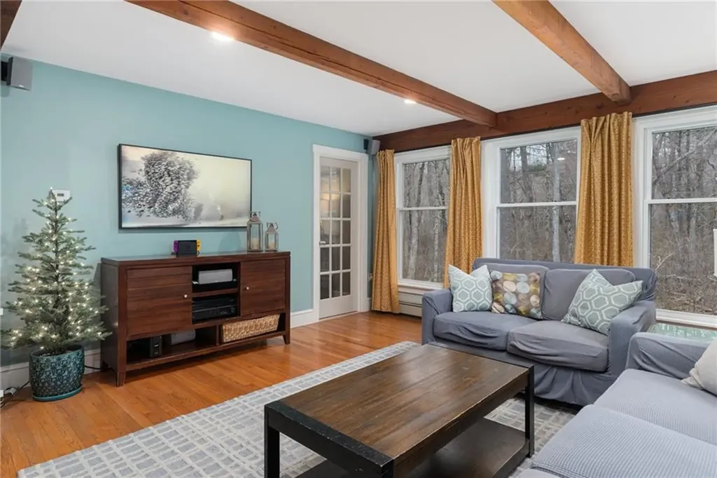 25 Sheffield Hill Road Exeter RI 02822