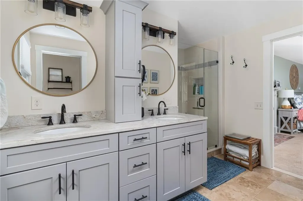 25 Sheffield Hill Road Exeter RI 02822