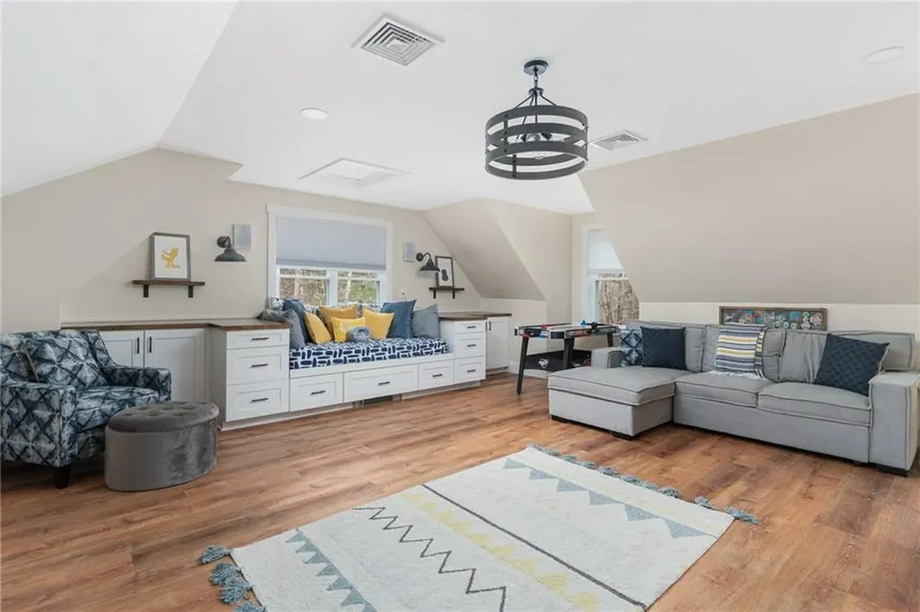 25 Sheffield Hill Road Exeter RI 02822