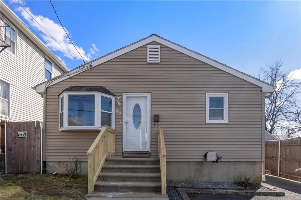 43 Alto Street Cranston RI 02920