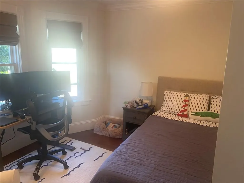 27 Mann Avenue Newport RI 02840