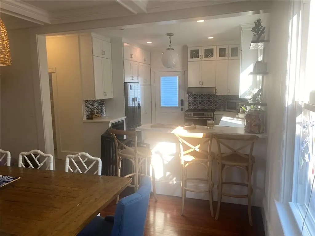 27 Mann Avenue Newport RI 02840