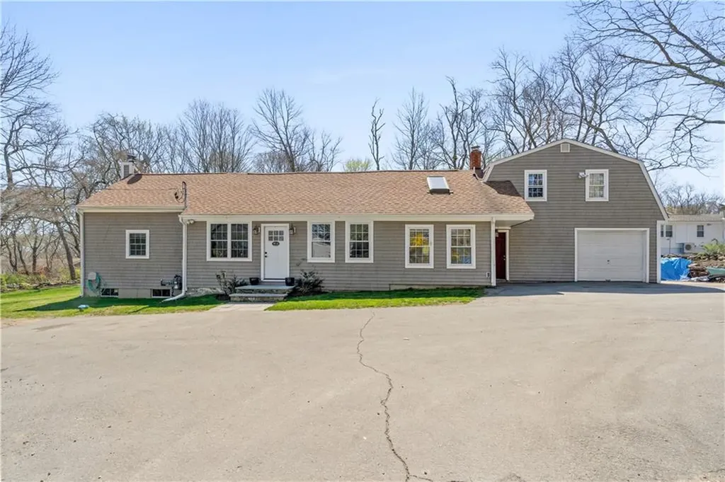 27 A Laurel Lane Warren RI 02885