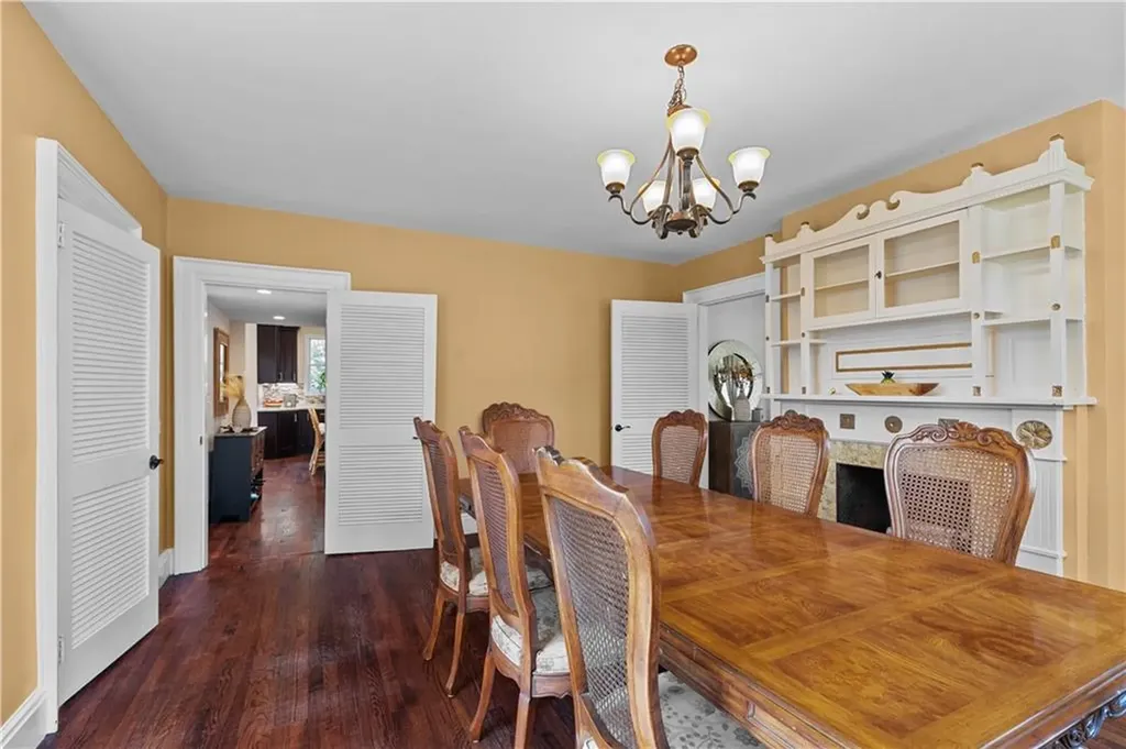 253 Broadway Newport RI 02840