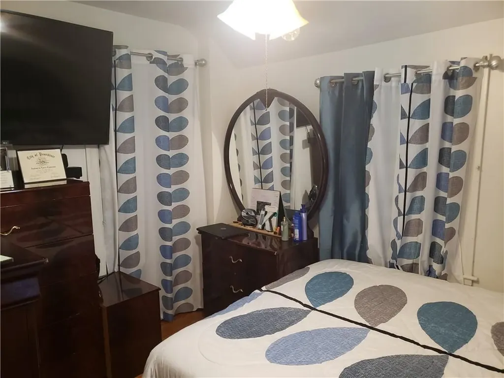 132 Carleton Street Providence RI 02908
