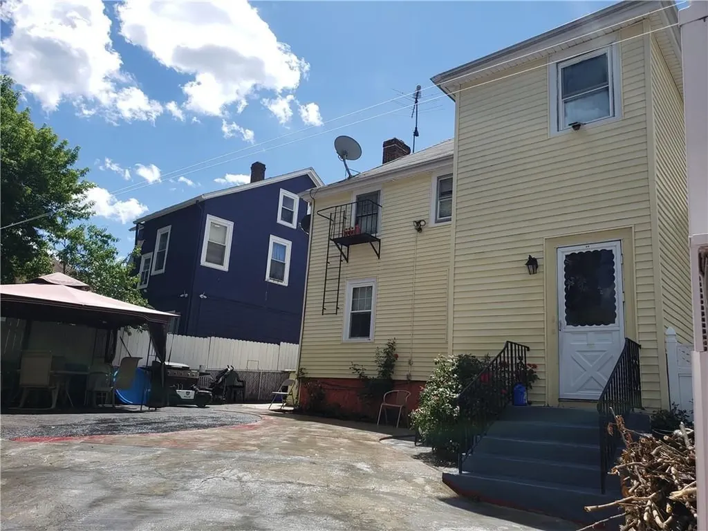 132 Carleton Street Providence RI 02908