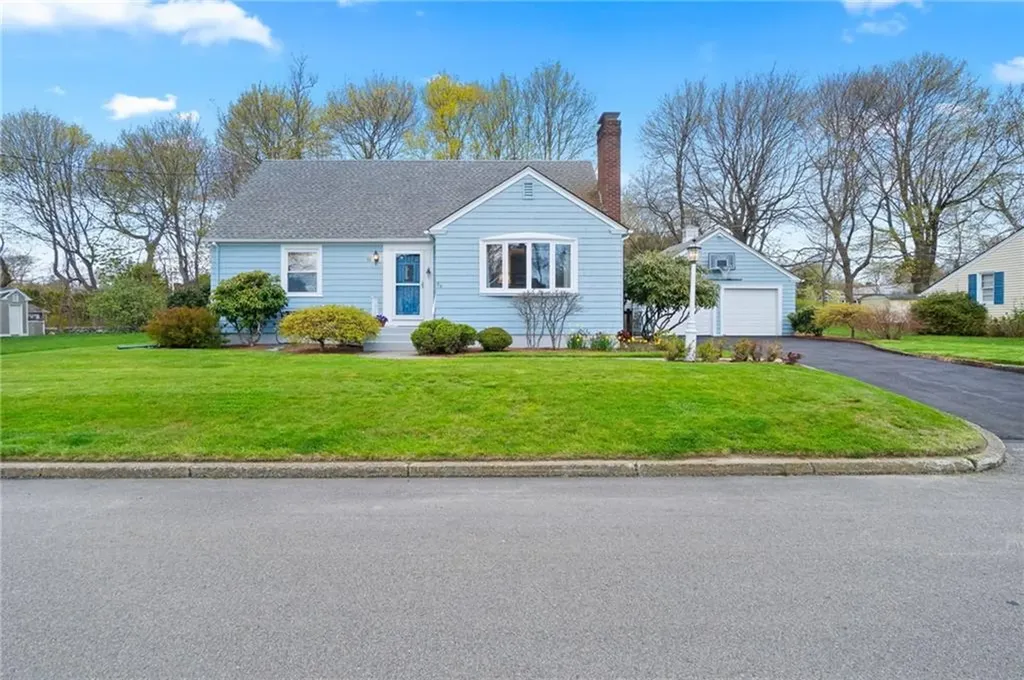 59 Greylock Road Bristol RI 02809