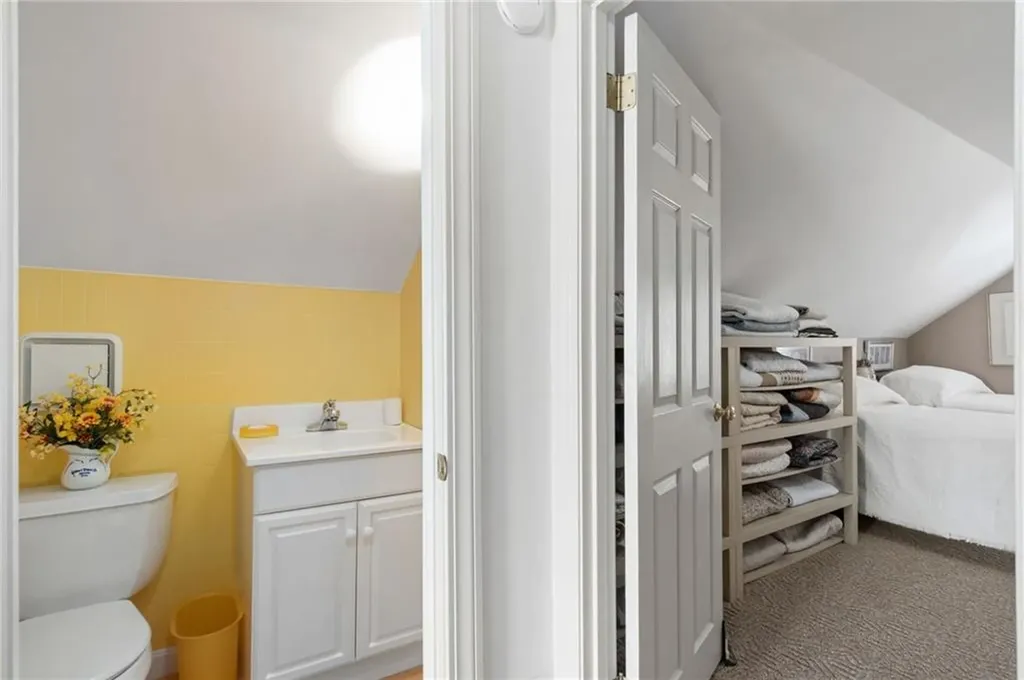 59 Greylock Road Bristol RI 02809