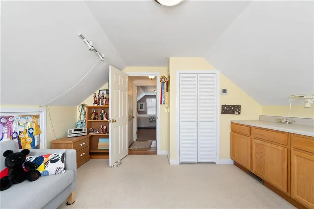59 Greylock Road Bristol RI 02809