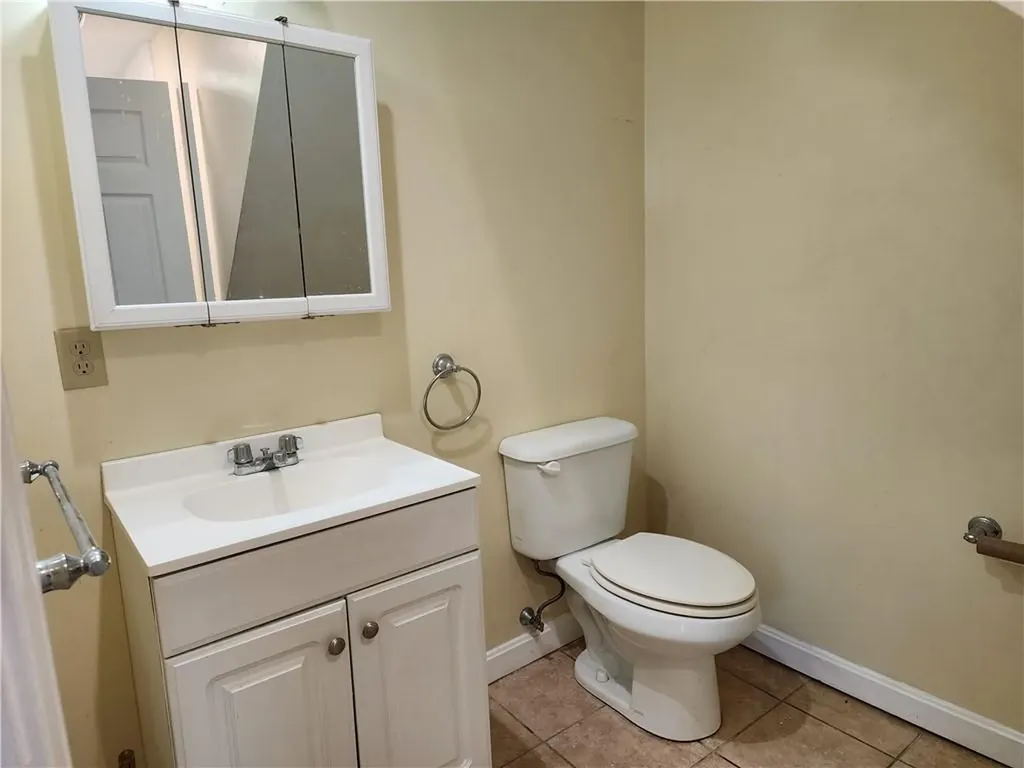 53 Ninigret Avenue Providence RI 02907