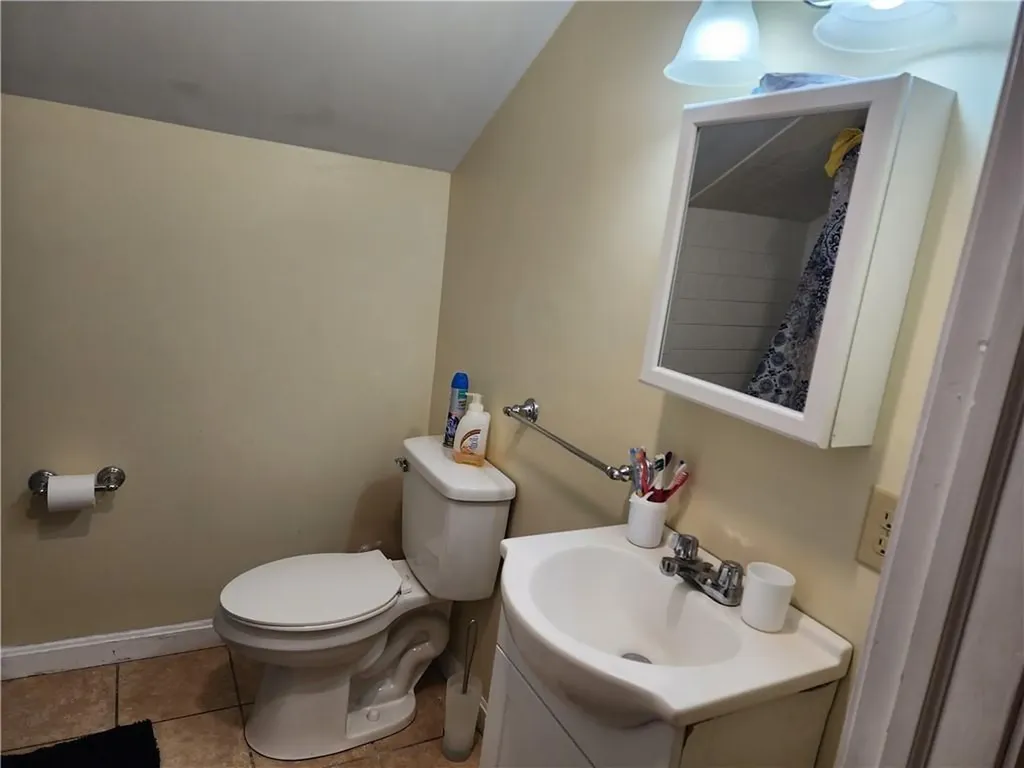53 Ninigret Avenue Providence RI 02907