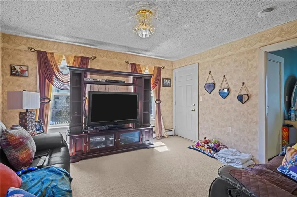12 Gooding Street Pawtucket RI 02860