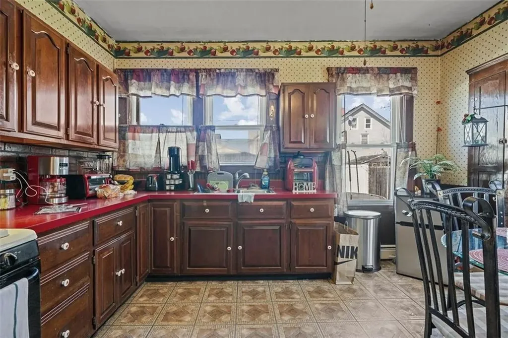 12 Gooding Street Pawtucket RI 02860