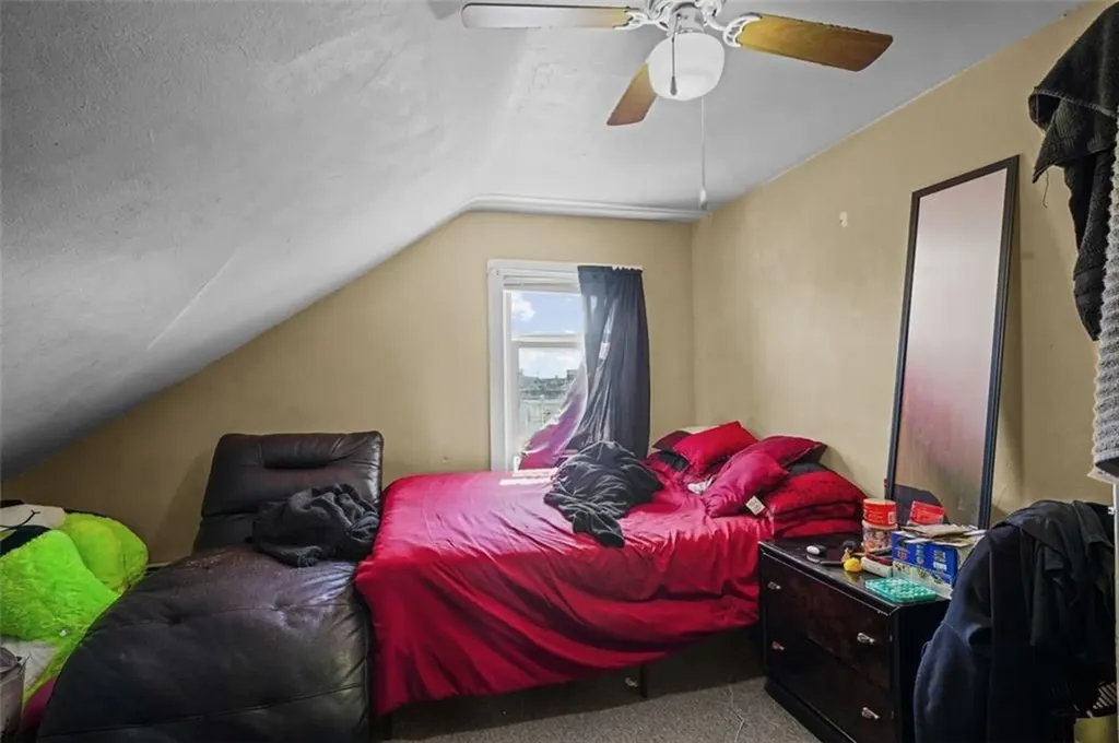 12 Gooding Street Pawtucket RI 02860