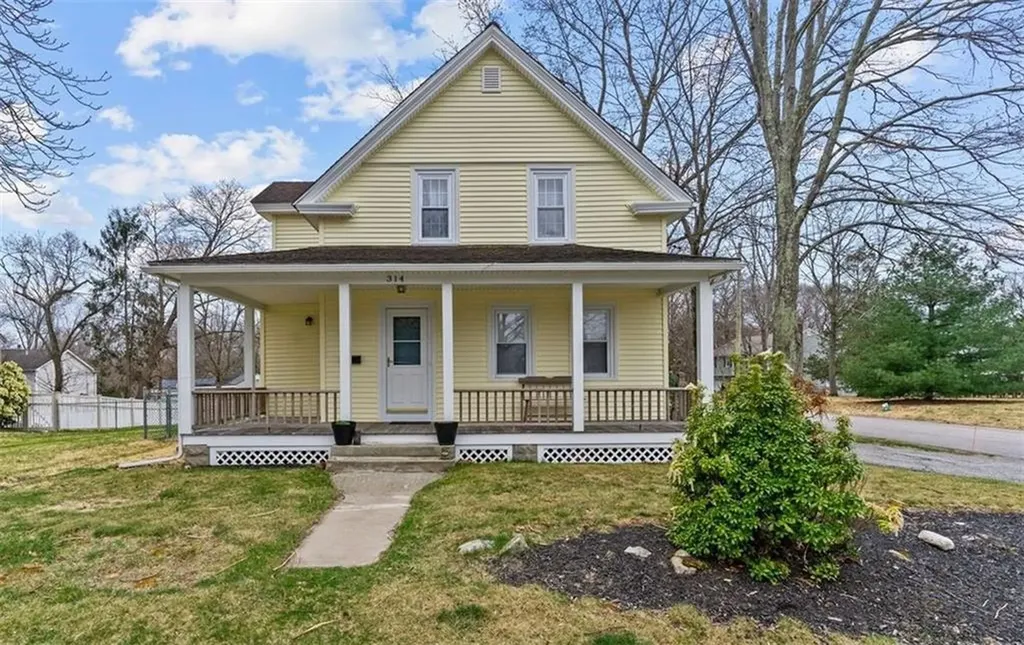 314 Potters Avenue Warwick RI 02886