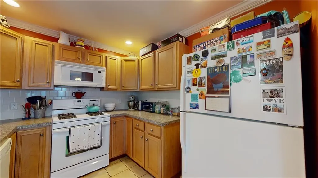 858 Lower River Road Lincoln RI 02865