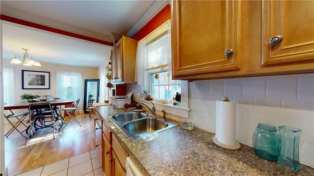 858 Lower River Road Lincoln RI 02865
