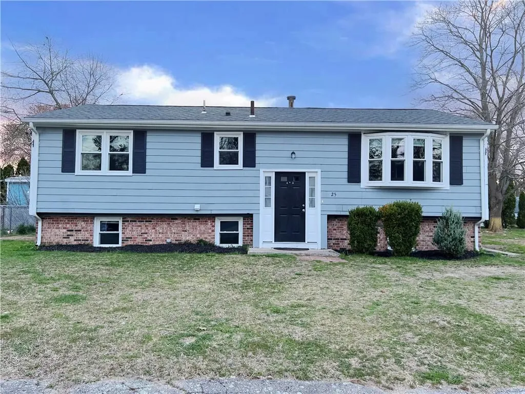 25 Joanna Drive Warwick RI 02886