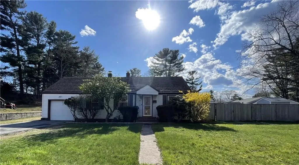 287 Arnold Road Coventry RI 02816
