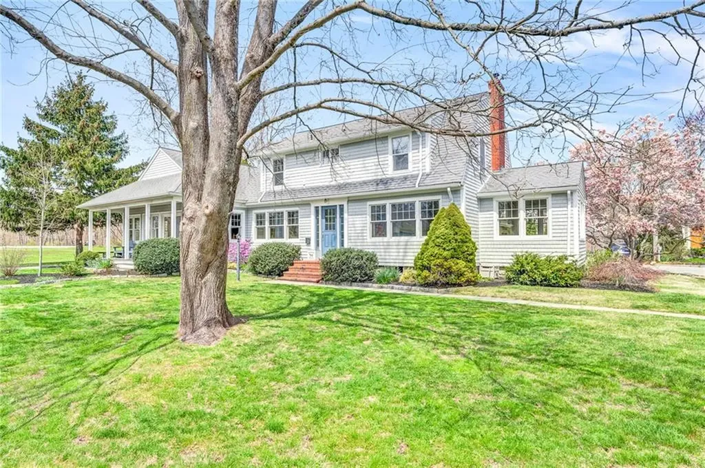 12 Joyce Street Barrington RI 02806