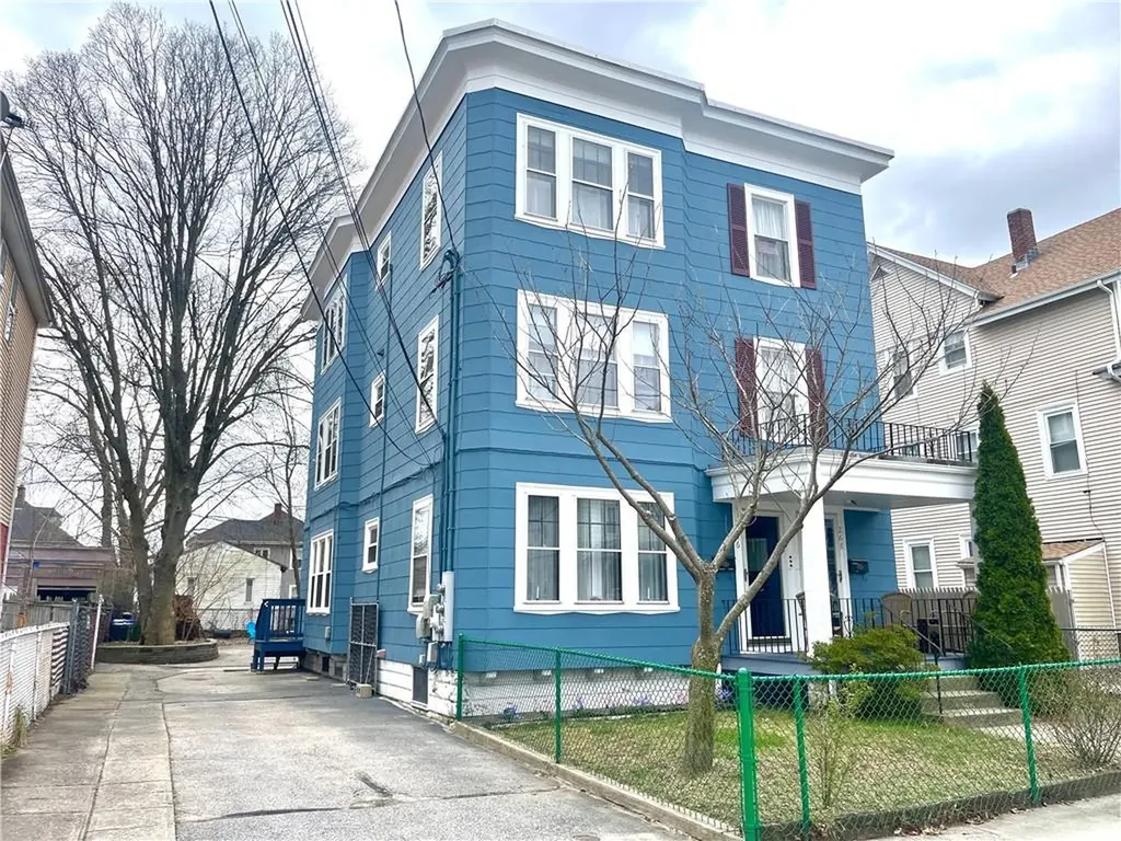 266 Sayles Avenue Pawtucket RI 02860