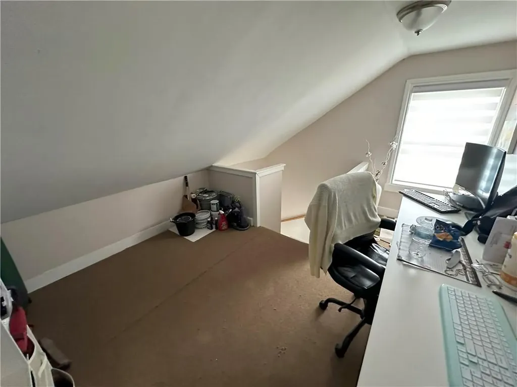 39 Camden Avenue Providence RI 02908