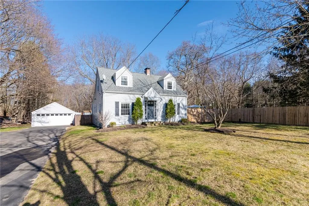 107 Hopkins Avenue Johnston RI 02919