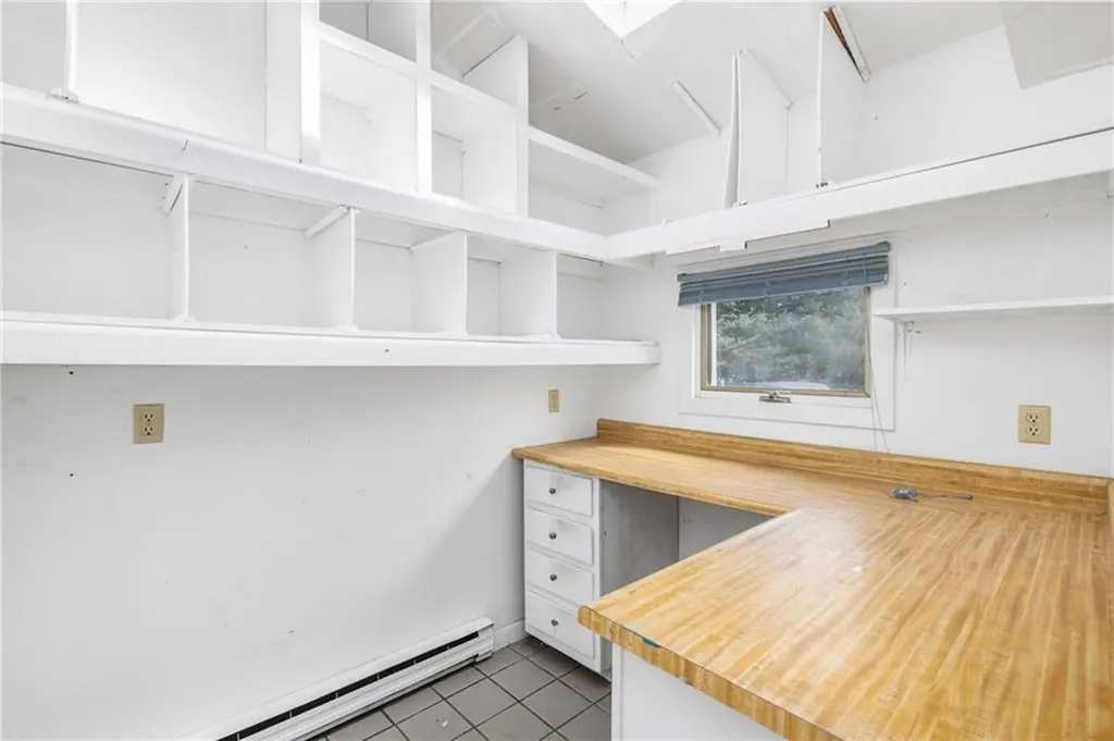 2 Major Arnold Road Narragansett RI 02882