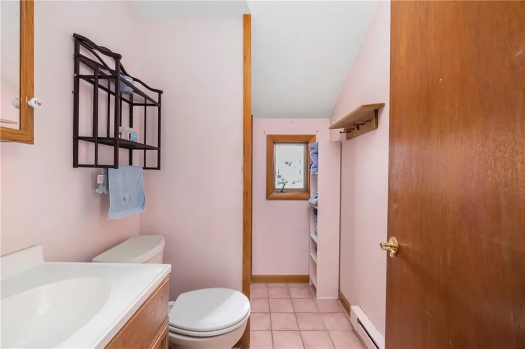 2 Major Arnold Road Narragansett RI 02882