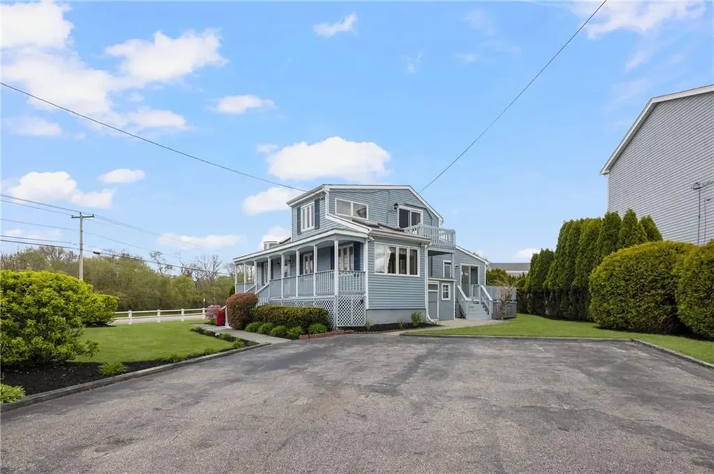 2 Major Arnold Road Narragansett RI 02882