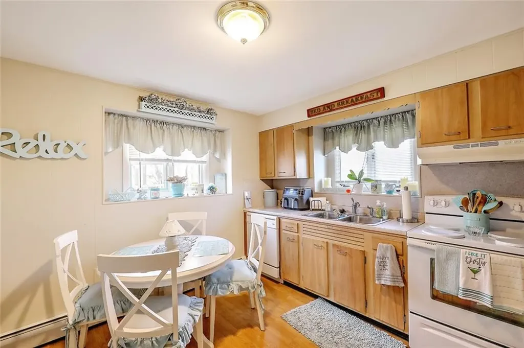 39 Santiago Street Providence RI 02907