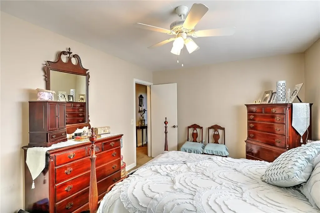 39 Santiago Street Providence RI 02907