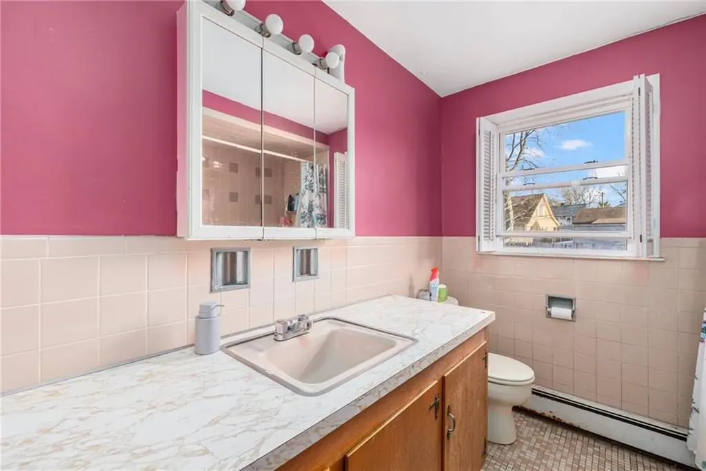 66 Benedict Road Warwick RI 02888