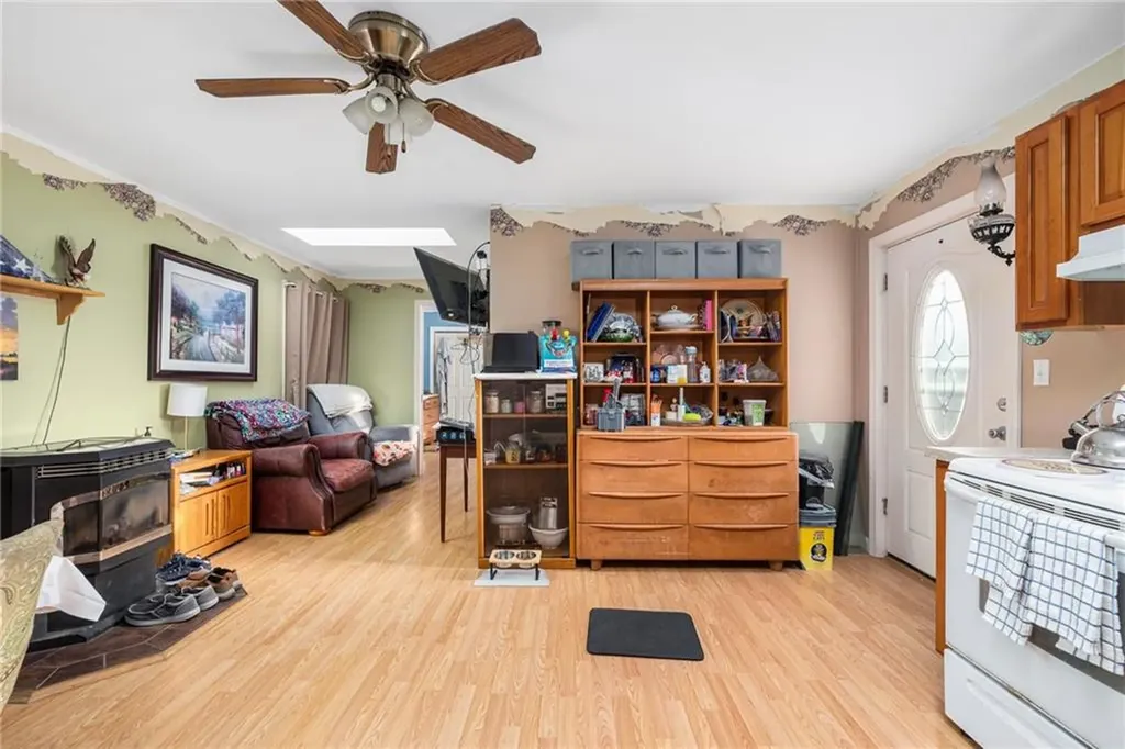 66 Benedict Road Warwick RI 02888