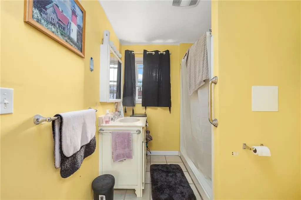 66 Benedict Road Warwick RI 02888