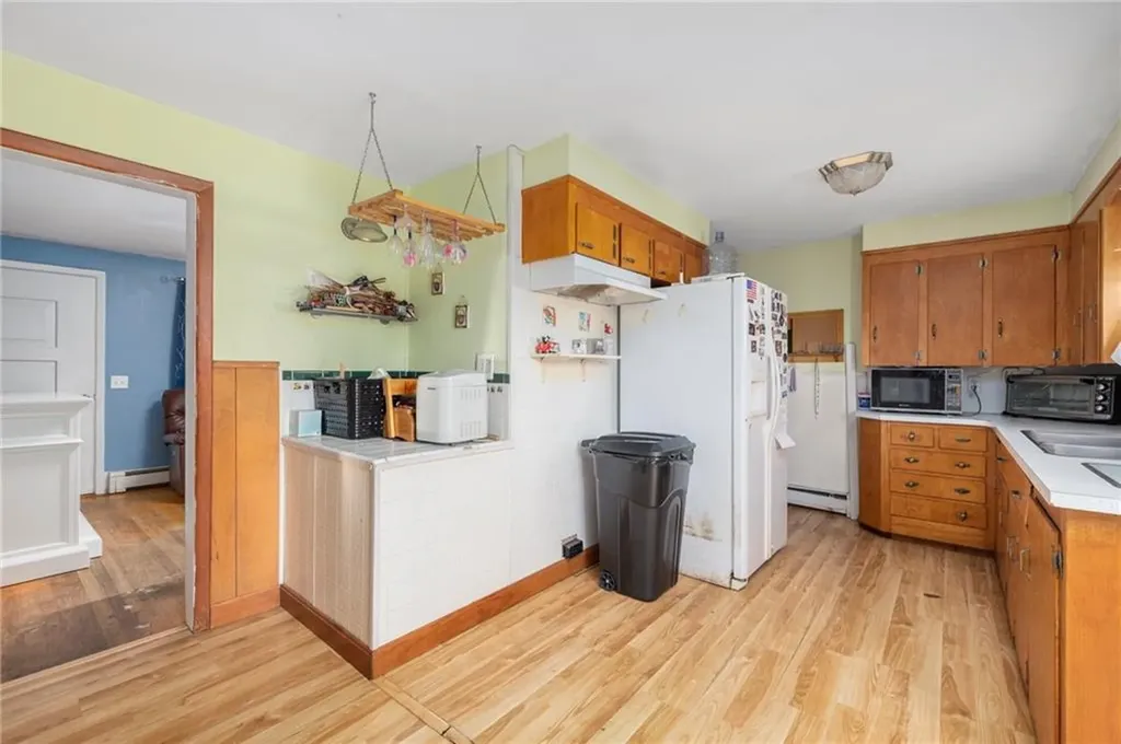 66 Benedict Road Warwick RI 02888