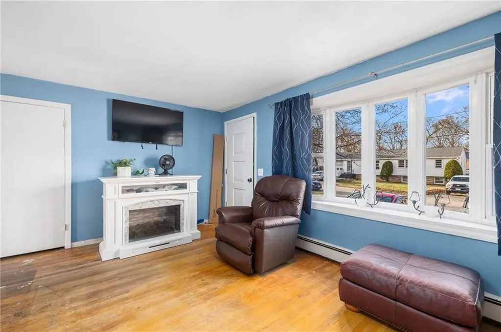 66 Benedict Road Warwick RI 02888