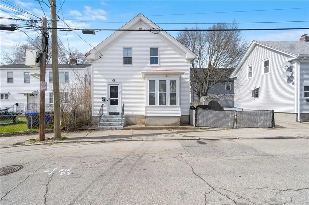 9 Bend Street Providence RI 02909