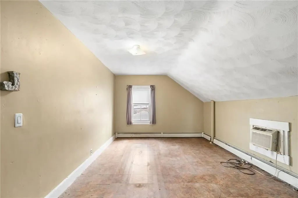 9 Bend Street Providence RI 02909