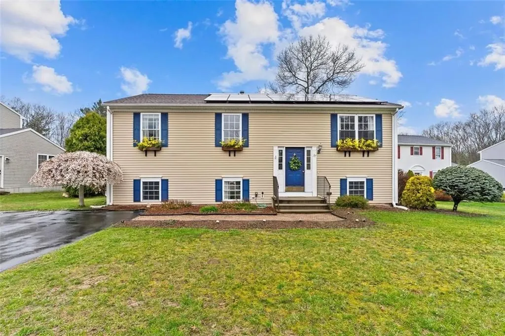 37 Remington Farm Drive Coventry RI 02816